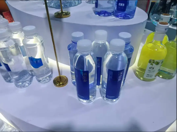 矿泉水-2.png